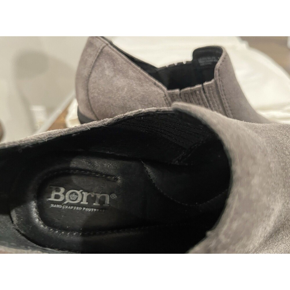 Women's BORN Taupe Gray suede Leather Slip On Booties SIZE 8M - Picture 9 of 10